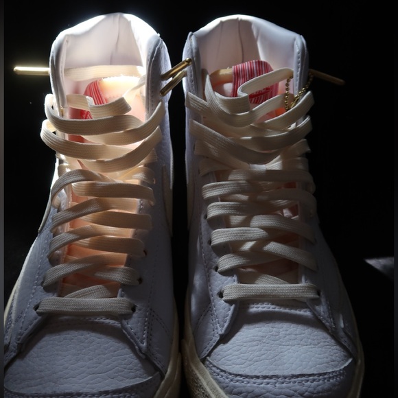 Blazer Mid 77’ VNTG EMB - Picture 6 of 9